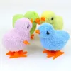 Giocattoli di peluche per gatti domestici che camminano saltellando Cartoon Plush Chicken Clockwork Jumping Playing Cat Chick Toy Wind Up Cat Product