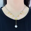 Ny designad triomphe Pearl Love Pendant Halsband i mässing med guldkvinnor Ear Hoops Designer Jewelry HI899