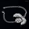 Charm Armbanden Zoete Daisy Bloem Persoonlijkheid Minimalistische Bloemen Parel Armband Vrouwen Party Banket Verklaring Sieraden Gift