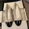 Casual schoenen Luxe designerschoenen Platte balletschoenen Echt leer strik Ballerina's Sandalen met ronde neus Gewatteerde damesslipschoenen Parijs Geklede schoenen Luie loafers