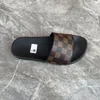 Pantofole da uomo e da donna Paris Piccolo ufficio / home office sandali estivi ciabatte da spiaggia pantofole alla moda scarpe casual da donna cinturino a righe stampate Withbox