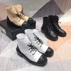 Designer Channel Boots Femmes Bottines Martin Court Femme Chaussures Automne Bottes Mode Cuir Élégant Nouveau Britannique Casual Mince Respirant Manque et Blanc