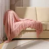 Filt inyahome kast filt med tofs inomhus utomhus resor varmt täcke för soffa comforter soffbädd återfå vardagsrumsbädd R230615