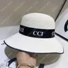 Fashion Straw Hat Womens Bucket Hat Men Designer Casquette Wide Brim Hats Summer Sun Hats for Women Beach Cap Black White Contrasting Basin Cap