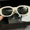 Designer-Sonnenbrillen für Damen, Sommer, hochwertiger Stil, Unisex-Sonnenbrille, Anti-Ultraviolett, Retro, quadratischer Rahmen, modische Brillen, mit UV400-Schutzbrille, 6m9ld