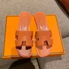 Netizen Summer New Style Sandaler och tofflor Womens Sandals Luxury Designer Slide tofflor Mångsidig platt botten äkta läderstrand Stora tofflor 35-42 +Box