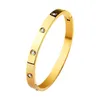 Designer Charm Light Luxury Bracciale di alta qualità Bracciale in acciaio 18K Oro Apertura molto semplice stile e Carters senza fade