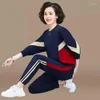 Dwuczęściowe spodnie kobiet 2023 Zestawy odzieży sportowej damskie luźne garnitur sportowy mama odzież bluzy dresowe