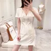 Versão coreana versátil vestido curto com capuz VESTIDOS SEXY para MULHERES mulheres 2023 novo estilo de moda de verão, cintura fina, tendência de comprimento médio