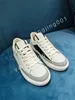 2023 Hot Luxurys Fashion White Black Leather Calfskin Sneakers Shoe Comfort Outdoor Trainers Womens and Men Size Size 35-46