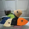 여성 고급 스토리 럭셔리 레디 큐리 밀짚 모자 패션 삼각형 끈 모자 남성 Casquette Summer Caps Beach Hats Big Brim 모자 Sun P Hat 236173d