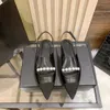 Модная обувь Сандалии Новые женские красивые модные туфли на высоком каблуке Роскошный дизайнерский бренд Женские свадебные туфли на высоком каблуке Повседневная обувь на плоском каблуке Насосы из натуральной кожи