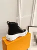 Nya topp heta lyxdesigners skor utomhus kvinnor låga hög skateboard sko unisex stickad svart vit casual sport joint sneakers