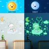 Nouveau papier peint amovible lueur lumineuse pour bébé enfants chambre chambre décoration décalcomanies lueur dans le noir bricolage combinaison autocollants