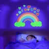 Nouveau dessin animé lumineux Stickers muraux brillent dans le noir Fluorescent arc-en-ciel sticker mural pour chambre d'enfant chambre plafond pépinière décor à la maison