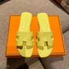Netizen Summer New Style Sandaler och tofflor Womens Sandals Luxury Designer Slide tofflor Mångsidig platt botten äkta läderstrand Stora tofflor 35-42 +Box