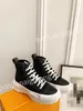 Nya topp heta lyxdesigners skor utomhus kvinnor låga hög skateboard sko unisex stickad svart vit casual sport joint sneakers