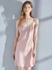 Kvinnors sömnkläder Silk Nightgowns Kvinnor Pink Nightwear Sexig Night Dress Bedgown ärmlös Nighties V-Neck Natural Robe Femme Nuisette