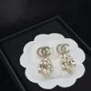 2023 Marca clásica CC Pendiente Moda Edición coreana Pendientes largos de cristal Perla natural de lujo S925 Pendiente de plata para joyería de diseñador para mujer