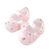 Första vandrare 0-2T Baby Girl Mary Jane Flat Shoes Non-Slip Soft Sole Strawberry Print Ruffle Princess Dress Crib Toddler Socks