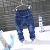 Jeans 2023 Primavera Moda Ragazzi Bambino casual Colore fibbia Pantaloni Bambini Elasticità Jean Boy Pantaloni Autunno Bambini Denim 16Y 230616