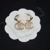 Marca Classic Charm CC Pendiente Pendientes de perlas de cristal de lujo para mujeres S925 Plata Diseñador de moda Pendiente Joyería