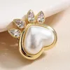 Brooches Pearl Magnet Buckle High-end Stone Peach Heart Brooch Corsage