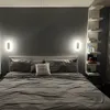 Topoch Minimalistyczne światło ścienne Wtyczka do odczytu Lampa Kierunkowa Mocowanie powierzchniowe podwójnie przełączane światło nastrojowe do sypialni salon AC100-240V Ogólne oświetlenie akcentowe