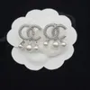 Marca Classic Charm CC Pendiente Pendientes de perlas de cristal de lujo para mujeres S925 Plata Diseñador de moda Pendiente Joyería