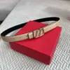 Womens Designer Belts Fashion äkta läderbälte Luxurys Kvinna Midjeband Mens Tun Golden Red Buckle 2,5 cm E0JM