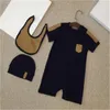 Kids Designer Kleding Sets Peuter Baby Rompertjes Baby Jongens meisjes Romper Katoen Pasgeboren Jumpsuit Slabbetjes Cap 3 Stuks Pak Outfit