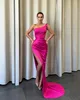 セクシーなバラ色のピンクプロムドレスワンショルダーパーティーイブニングドレス