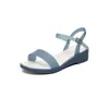 Sandálias 2023 Verão Mom Sola Macia Sapatos Femininos Salto Declive Praia Buraco Boca de Peixe Cristal Plástico