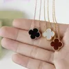 Lucky Clover Fashion Classic Classic Clover Necklace Draclet Stud arock iceal and Girls Valentine's Day Mother's Conganting Jewel C3RU#