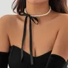 Collane di perline Ingemark Elegante nastro di velluto nero Bowknot Collana girocollo per donna Wed Goth Imitazione perla Catena clavicola Accessori Y2k 230613