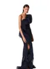 Elegante Abendkleider Sexy One-Shoulder-Spitze-Feder-Side-Split-Abschlussball-Kleider Maßgeschneidertes Sweep-Zug-Kleid für besondere Anlässe