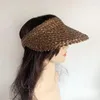 Chapeaux à large bord coréen paille tressé vide chapeau haut de forme femmes été mode crème solaire visière Net Style rouge sans marée