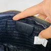 Paquetes de día Paquetes de día nuevo Bolso de hombro de mujer de color sólido bolso de bandolera con colgante de moda simple y moderno bolso para axila ID qwertyui879