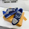 luxury Spring and summer men sports shoes collision color outsole super good-looking Size35-45 hm01116