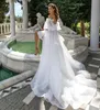 2023 New Front Short Long Back Boho Abito da sposa Classico manica corta Silt Organza Sposa Abiti da festa Summer Beach With Train Vestido De Novia