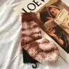 Meias Esportivas Mulheres Homens Engraçadas Fofas Escolares Meninas Algodão Bordado Meias Coloridas Mulher Sox Marca LOGO Designer Retro Branco Meias Curtas