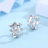 Studörhängen Autentisk 925 Sterling Silver Earring Simple Snowflake Crystal for Women Wedding Party Jewelry Gift