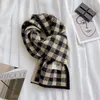 Sciarpe Sciarpa lavorata a maglia Donna Lungo Inverno Caldo Filato di lana Scialle floreale e stole Fazzoletto da collo femminile Silenziatore retrò Foulard Bufanda