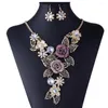 Chaînes femmes élégant Vintage fleur collier doré strass boucles d'oreilles ensemble pour femmes femme clavicule chaîne Collares