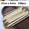 Accessoires d'outils de barbecue 100-300pcs Brochettes jetables en bambou Bâtons de brochette de barbecue en bois naturel Accessoires de barbecue de fête Ustensiles de restaurant 25cm * 6mm 230617