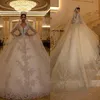 Dubai Arabisch Baljurk Trouwjurken 2021 Luxe Lange Mouwen Geappliceerd Kant Kristal Kralen Bruidsjurken V-hals Vestidos De Novia244c