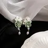 Boucles d'oreilles créoles argent aiguille vert blanc camélia pompon clous d'oreilles style rétro perle artistique épais grand
