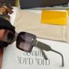 2023 Fashion Queen Exclusive Hot Selling New Style Square Fashion Cool Appearance Design Women's Grey Black Khaki Sunglasses Daily Wear Casual Classic Versatile