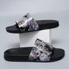 Luxe Merk Italië Designer Mannen Slides schoenen Slippers Zomer Sandalen Strand Glijbaan Platte Klassieke Kleur Dierenpatroon Print avatar slippers sneakers maat 38-46