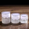 Bouteilles de crème en verre givré Pots cosmétiques ronds Bouteille de crème pour le visage pour les mains 20g-30g-50g Pots avec capuchon en acrylique or/argent/blanc Revêtement PP Kmqb